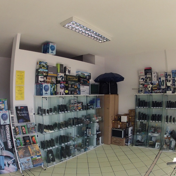 Levenhuk showroom in Chorzow, Poland shop-chorzow-04.jpg