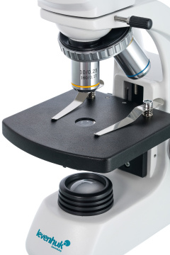 Microscope monoculaire 400M - LEVENHUK