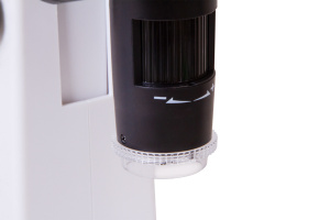 Levenhuk DTX 700 LCD Microscopio Digitale Portatile con Ingrandimento Zoom  10–1200x, Compatibile con OS Windows e Mac : : Commercio,  Industria e Scienza