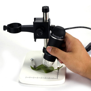 Microscopio digitale Levenhuk D80L LCD
